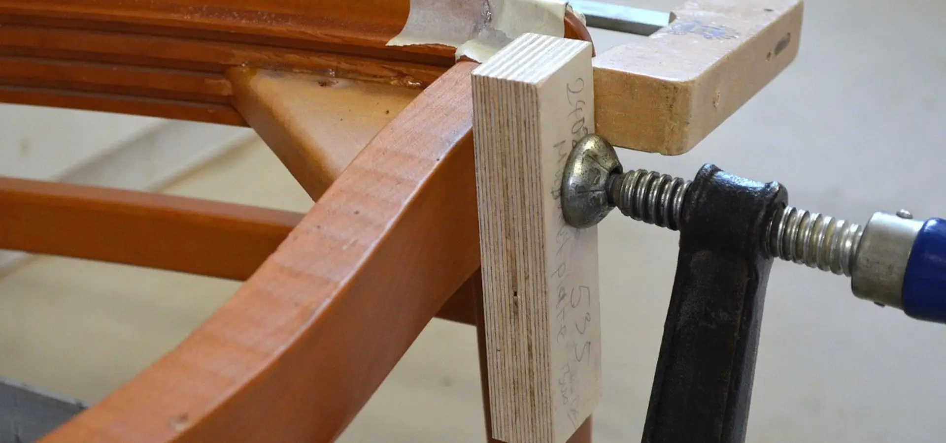 How to Make a Table – DIY Guide
